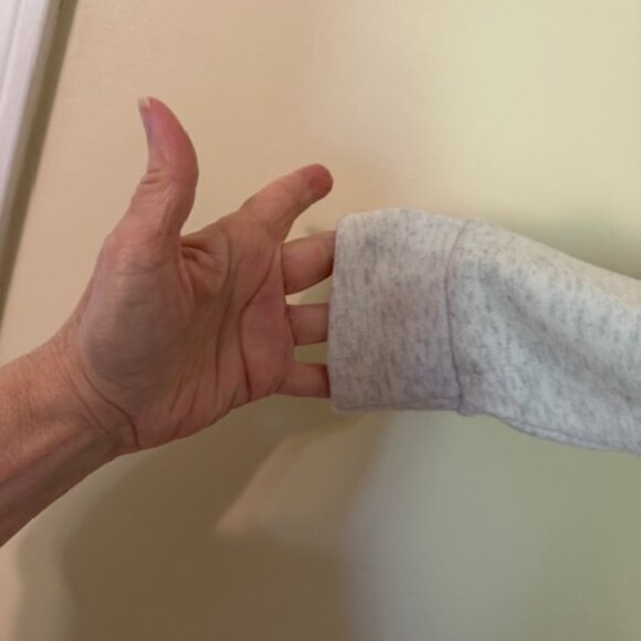 Old Navy Boy's Graphic Dynamic Fleece Pullover with Hood Light Gray Sz Large - Picture 6 of 8